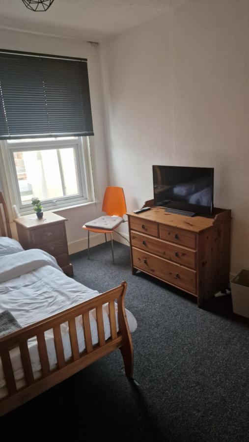 Mike'S Homestay Істлі Екстер'єр фото